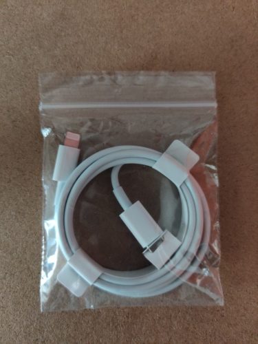 Apple USB-C to Lightning Cable 1M | Fast Charging & Sync | Official Apple | iPhone iPad iPod