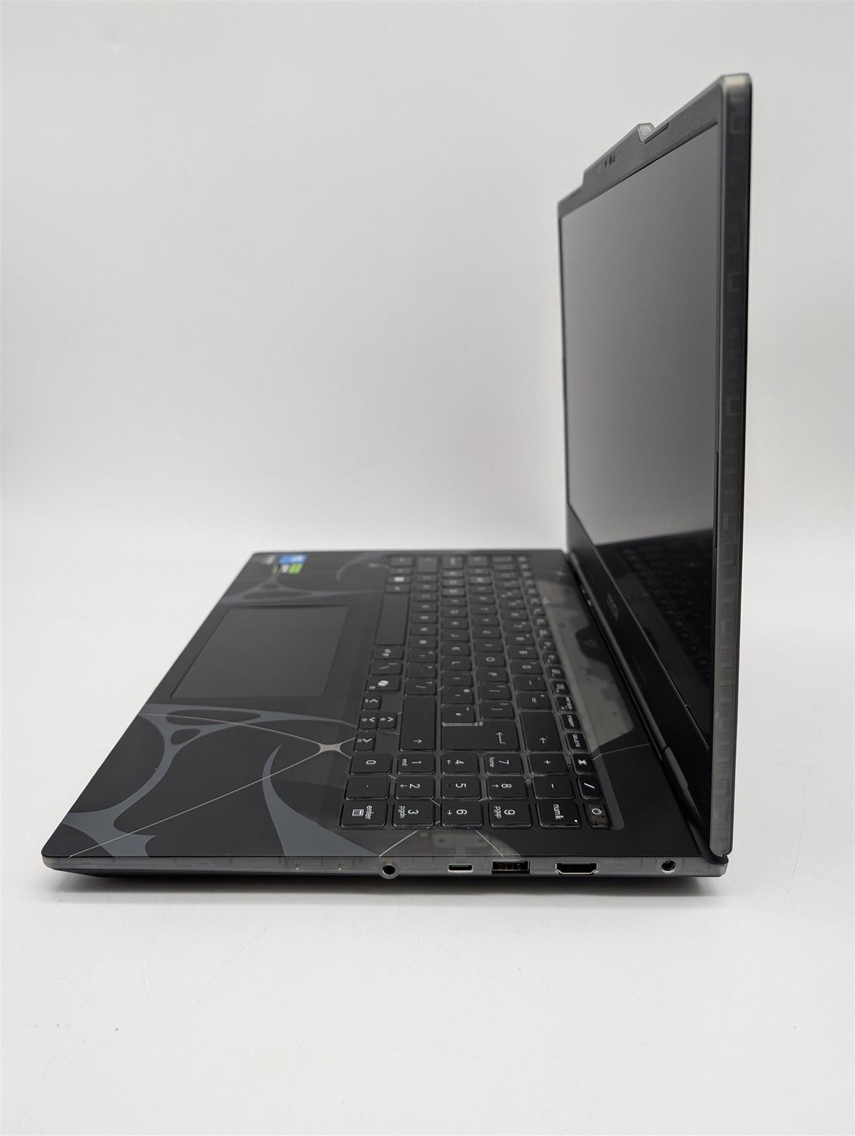 MSI Cyborg 15 15.6" Gaming Laptop Intel Core 7 16GB 1TB RTX 5060 Win 11