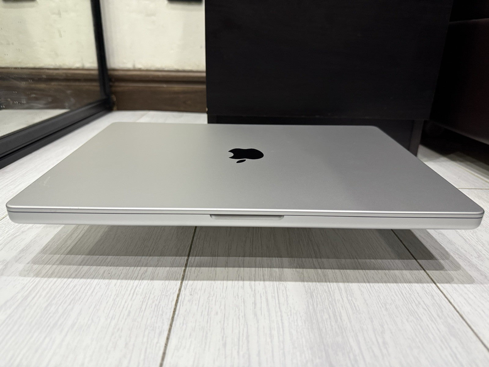 Apple MacBook Pro Retina 16" 2021 - 512GB SSD 16GB Ram - 10C CPU 16C GPU M1 Pro
