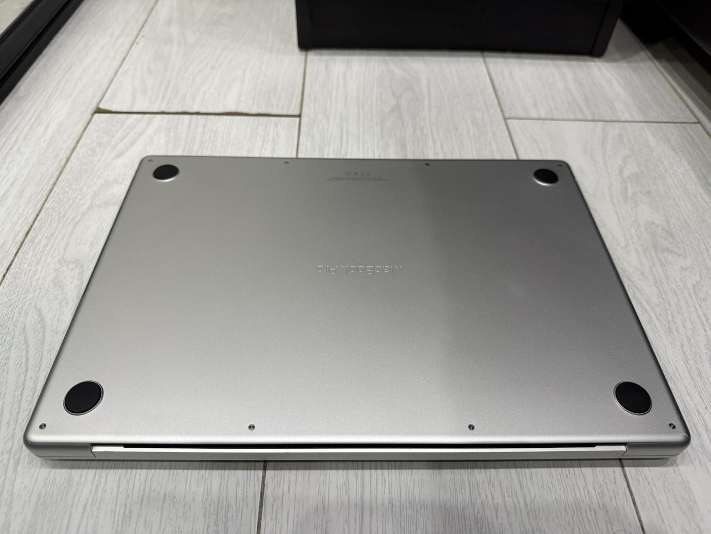 Apple MacBook Pro Retina 16" 2021 - 512GB SSD 16GB Ram - 10C CPU 16C GPU M1 Pro